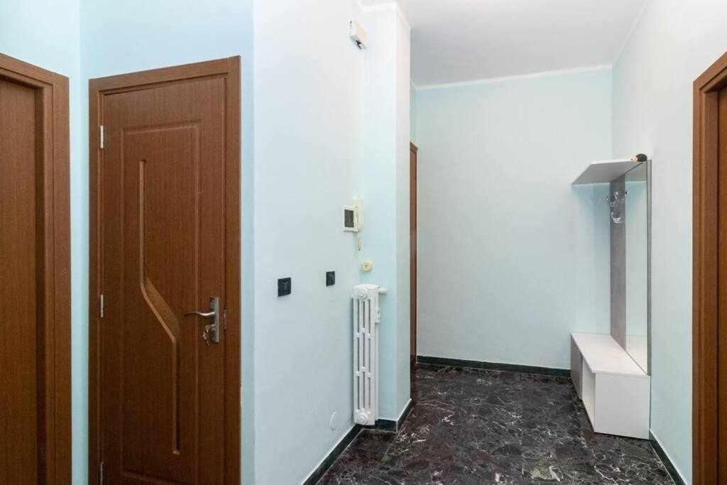 Appartamento A Pochi Passi Dalla Stazione Comodo A Coppie E Famiglie, Casa Ferrucci Collegno Bagian luar foto
