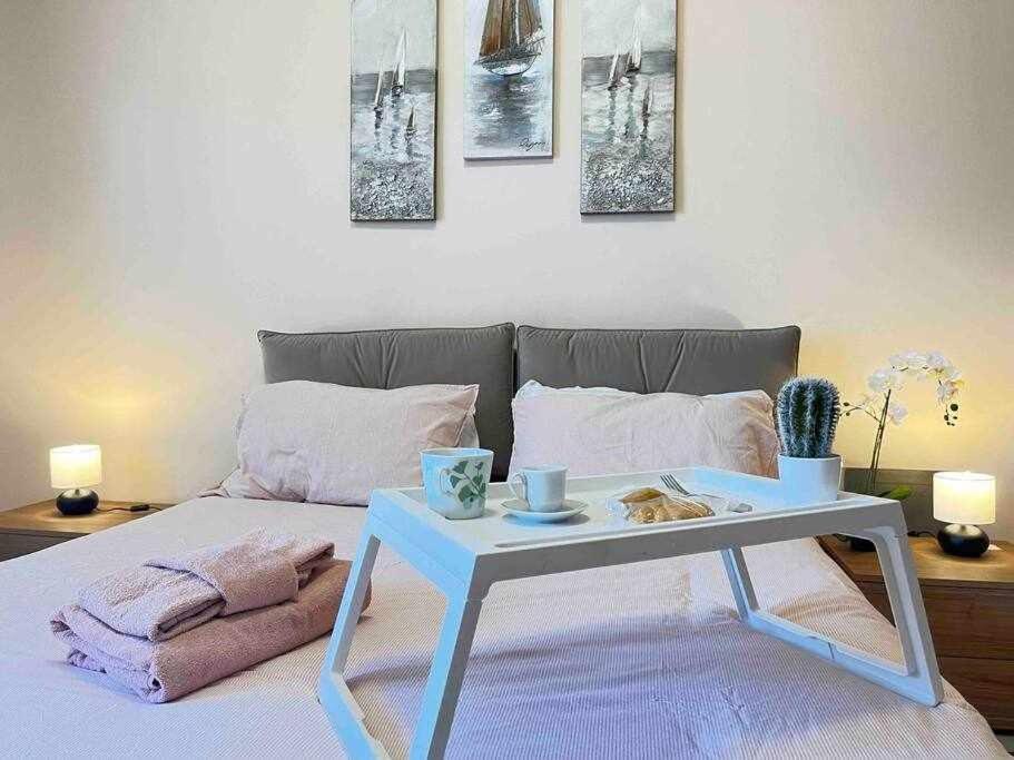Appartamento A Pochi Passi Dalla Stazione Comodo A Coppie E Famiglie, Casa Ferrucci Collegno Bagian luar foto